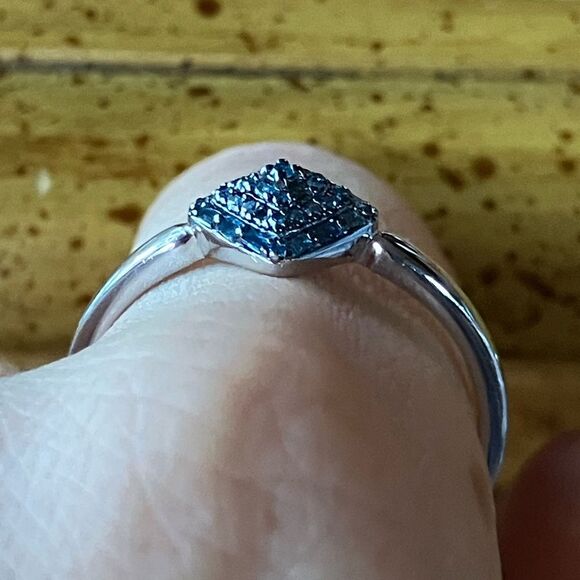 Genuine Blue Diamond Sterling Silver Ring Size 11 - Picture 2 of 9